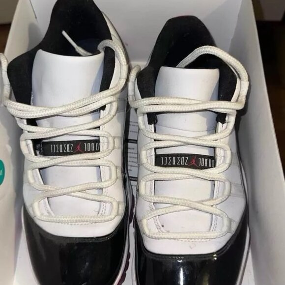 Size 11 - Jordan 11 Retro Low Concord-Bred - Picture 2 of 4